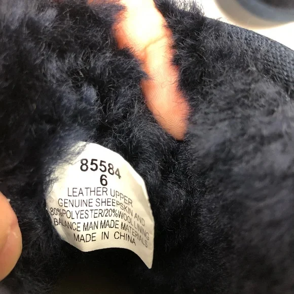 NWOT Minnetonka Dark Blue Sheepskin Slipper Snow Boots 6 - Picture 7 of 7